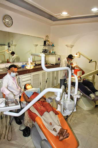 Dr Lalls Dental Specialities Medical Services | Dentists