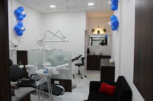 Dr.Mehuls Dental Care & Implant Centre Medical Services | Dentists