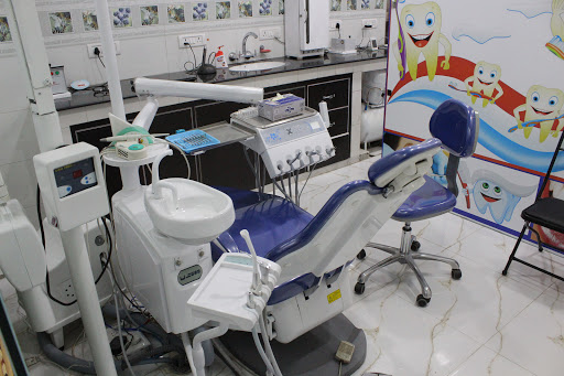 Dr. Soms Medical Services | Dentists