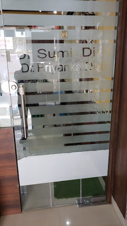 Dr. Sumit Dixit Dental Clinic Logo