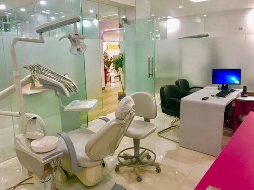 Dr. Unnati Gupta Medical Services | Dentists