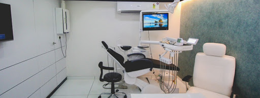 Dr. Vandil Patel Medical Services | Dentists