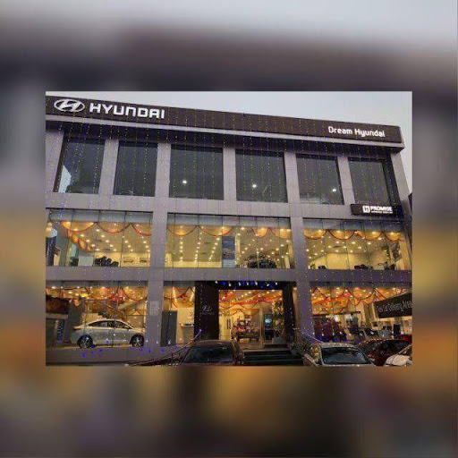 Dream Hyundai Automotive | Show Room