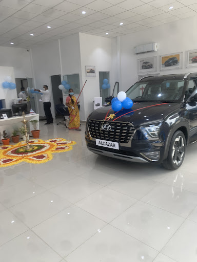 Dwaraka Hyundai Automotive | Show Room