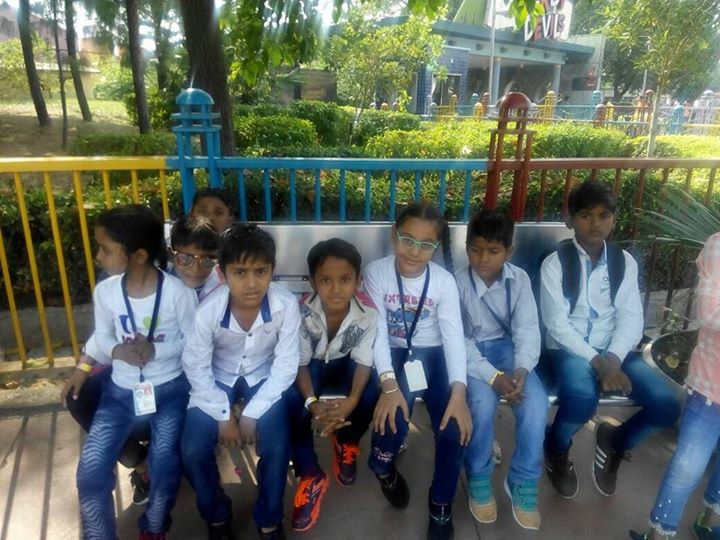 Dwarka Public School Education | Schools