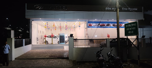 Eros Hyundai Showroom Automotive | Show Room