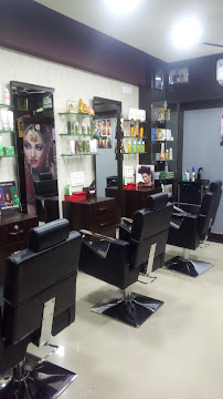 Flora Hair And Beauty Salon Vesu, Surat - Salon in Vesu | Joon Square