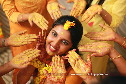 Frameads Photography Event Services | Photographer
