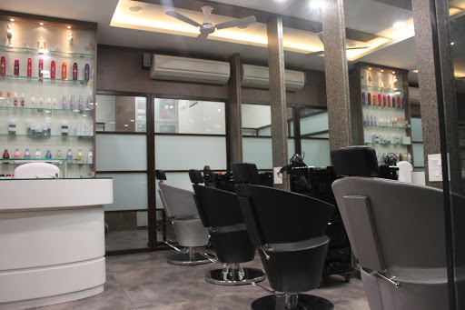 Geetas Salon & Academy Active Life | Salon