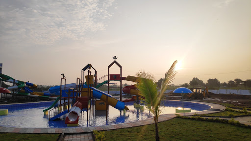 Girnar Waterpark and Resort Entertainment | Water Park