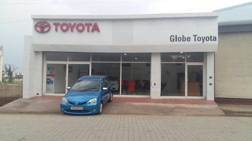 GLOBE TOYOTA Panipat Automotive | Show Room