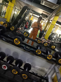 Golds Gym Active Life | Gym and Fitness Centre