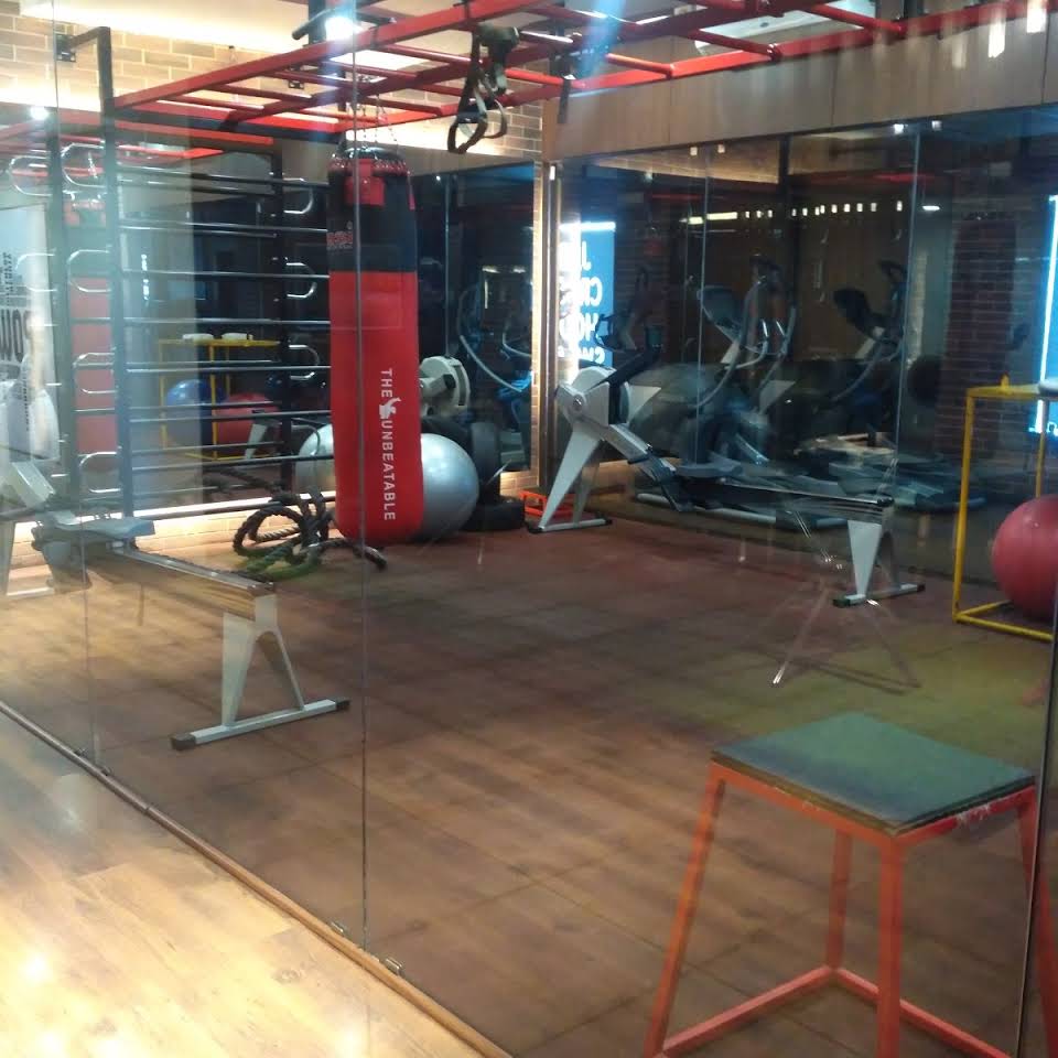 Golds Gym Active Life | Gym and Fitness Centre