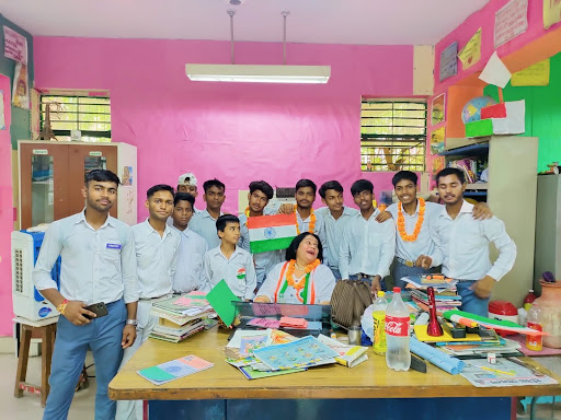 GOVT. BOYS SR. SEC. SCHOOL SU BLOCK PITAMPURA Education | Schools