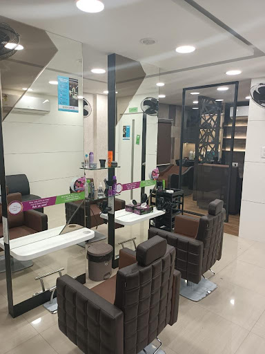 green trends Unisex Hair & Style Salon Komarapalayam, Erode - Salon in  Komarapalayam | Joon Square