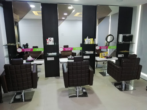 Green Trends Unisex Hair & Style Salon Active Life | Salon