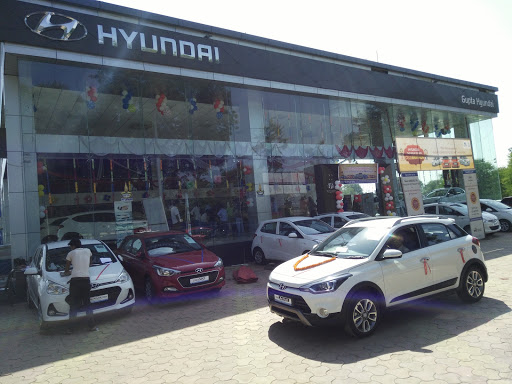 Gupta Hyundai 484001 Automotive | Show Room