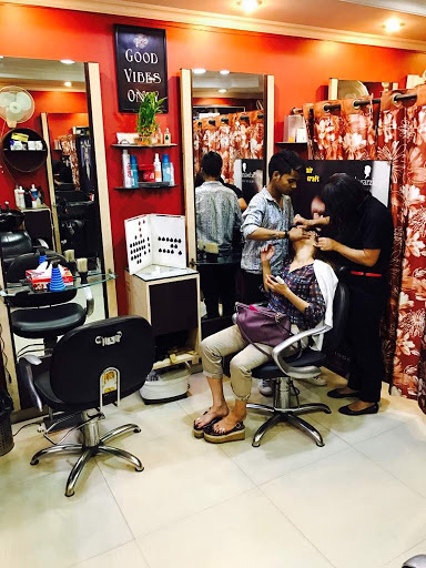 Hair Craft । Best Salon New Delhi - Salon in New Delhi | Joon Square
