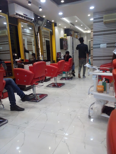 Hair Lounge Salon  Beauty Salon in Lajpat Nagar