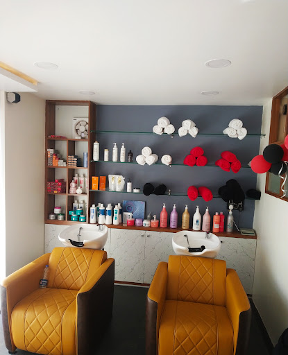 HAIRTONE FAMILY SALON Active Life | Salon