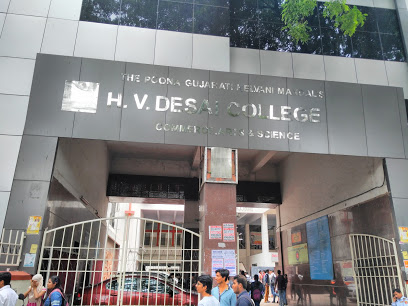 Haribhai V. Desai College Logo