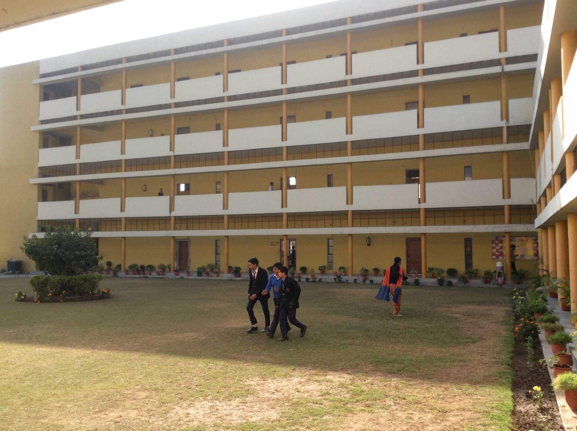 Haryana Model Sr. Sec. School|Coaching Institute|Education