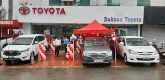 HERITAGE TOYOTA Automotive | Show Room