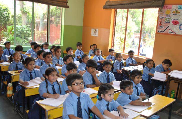 Hillwoods Academy Preet Vihar Schools 004