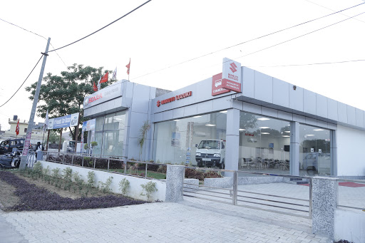 Hoshiarpur Automobiles (Commercial) Automotive | Show Room