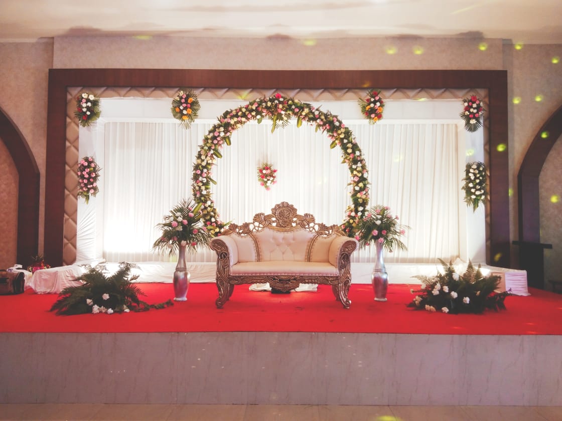 Hotel & Banquet  Facilities Accomodation | Hotel