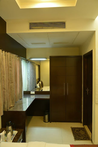 Hotel Apna Avenue Accomodation | Hotel