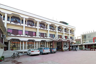 Hotel Mid Town|Resort|Accomodation