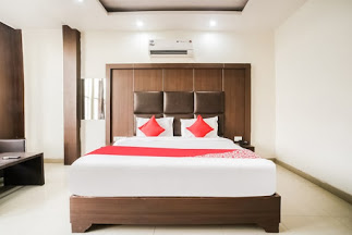 Hotel Pmg Plaza|Resort|Accomodation