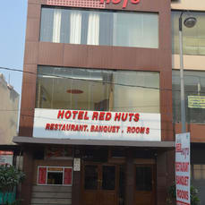 Hotel Red Huts Logo