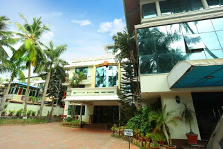 Hotel Sabari Park Logo