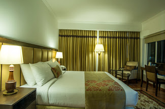 Hotel Sera Courtyard|Guest House|Accomodation