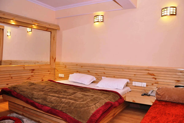 Hotel Shimla Holiday Inn Accomodation | Inn