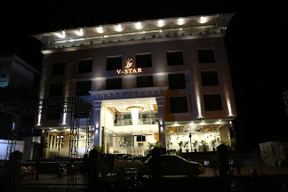 Hotel V- Star Logo