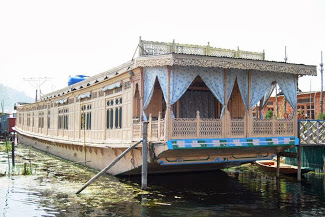 Howrah Houseboats|Apartment|Accomodation