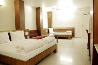 Jains Hotel Rajhans Accomodation | Hotel