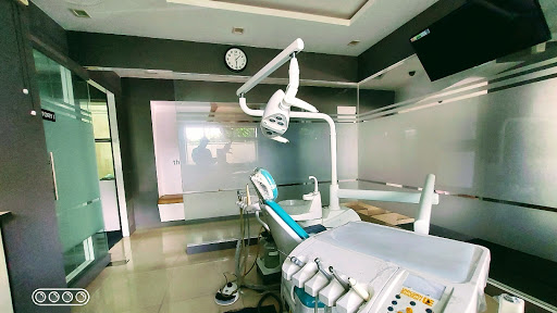 Kalathingal Dental Studio Medical Services | Dentists