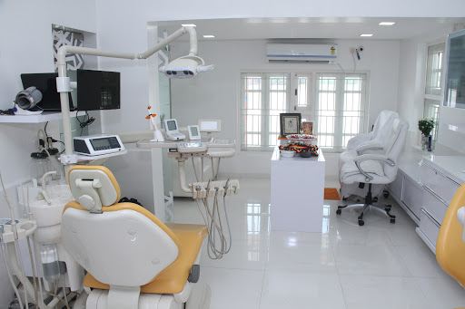 Kargathra Dentist Medical Services | Dentists