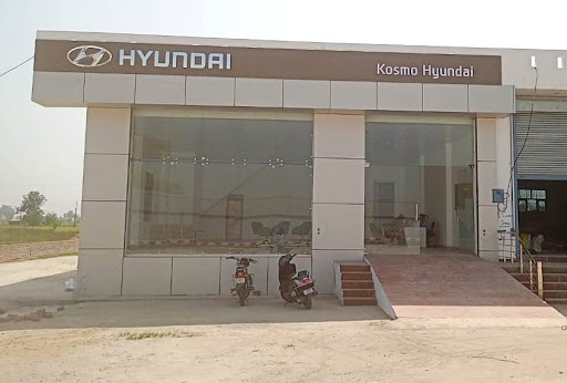 Kosmo Hyundai Automotive | Show Room