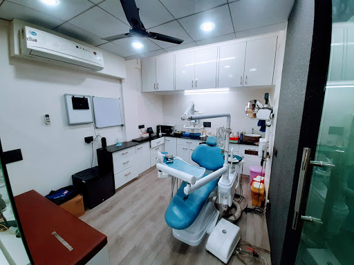 Krishna Dental Clinic & Implant Centre Medical Services | Dentists