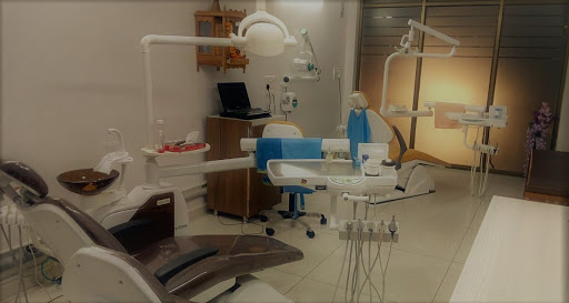 Kroma Multispeciality Dental Clinic and Implant Center Medical Services | Dentists
