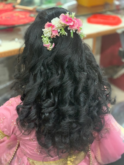 Kumudni Herbal Beauty Parlour Active Life | Salon