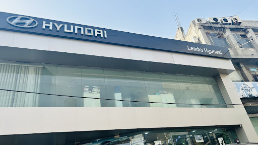 LAMBA HYUNDAI Automotive | Show Room