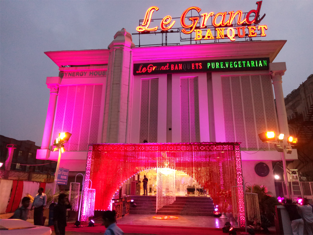 Le Grand Banquet - Peeragarhi Event Services | Wedding Planner