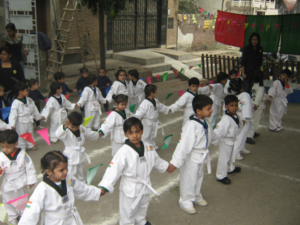 Learner's Castle Play School GTB Nagar Schools 02