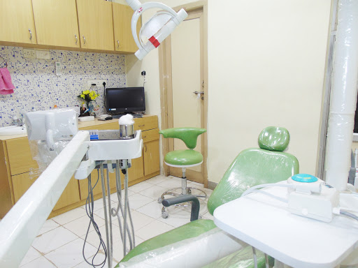 Lingaa Dental Clinic Medical Services | Dentists
